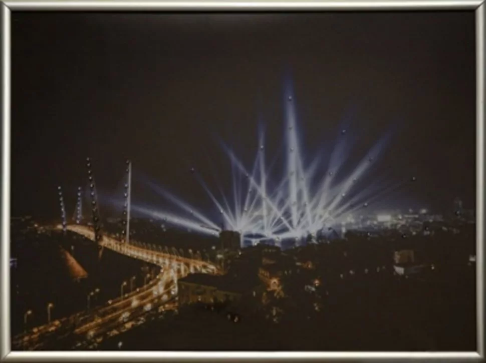 Фото Картина Владивостокские мосты 2 с кристаллами Swarovski (2025) - интернет-магазин МегаТерем в Москве