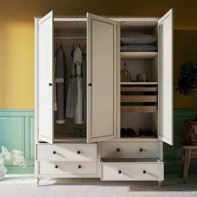 Шкаф трехстворчатый Odri с ...