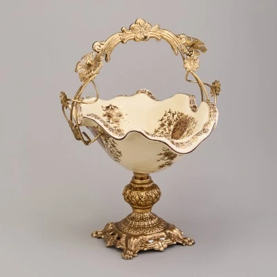 Блюдо на ножке 32*24*34 см ...