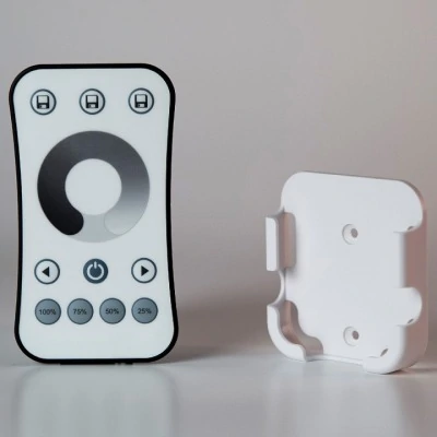 Пульт-диммер с сенсорным ко...