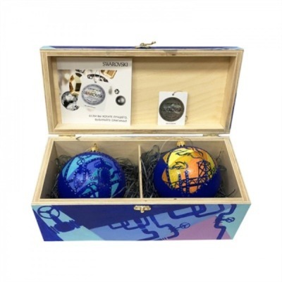 Новогодний набор на 2 шара ...