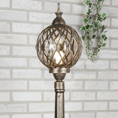 Наземный высокий светильник...