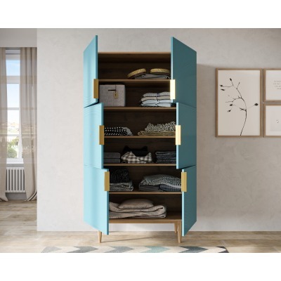 Большой комод с шестью двер...