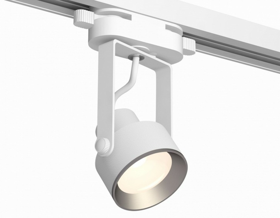 Фото Светильник на штанге Ambrella Light XT XT6601002 AMBR_XT6601002 - интернет-магазин МегаТерем в Москве