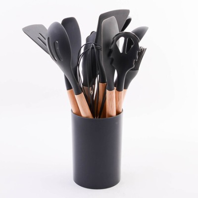 Набор кухонных принадлежнос...