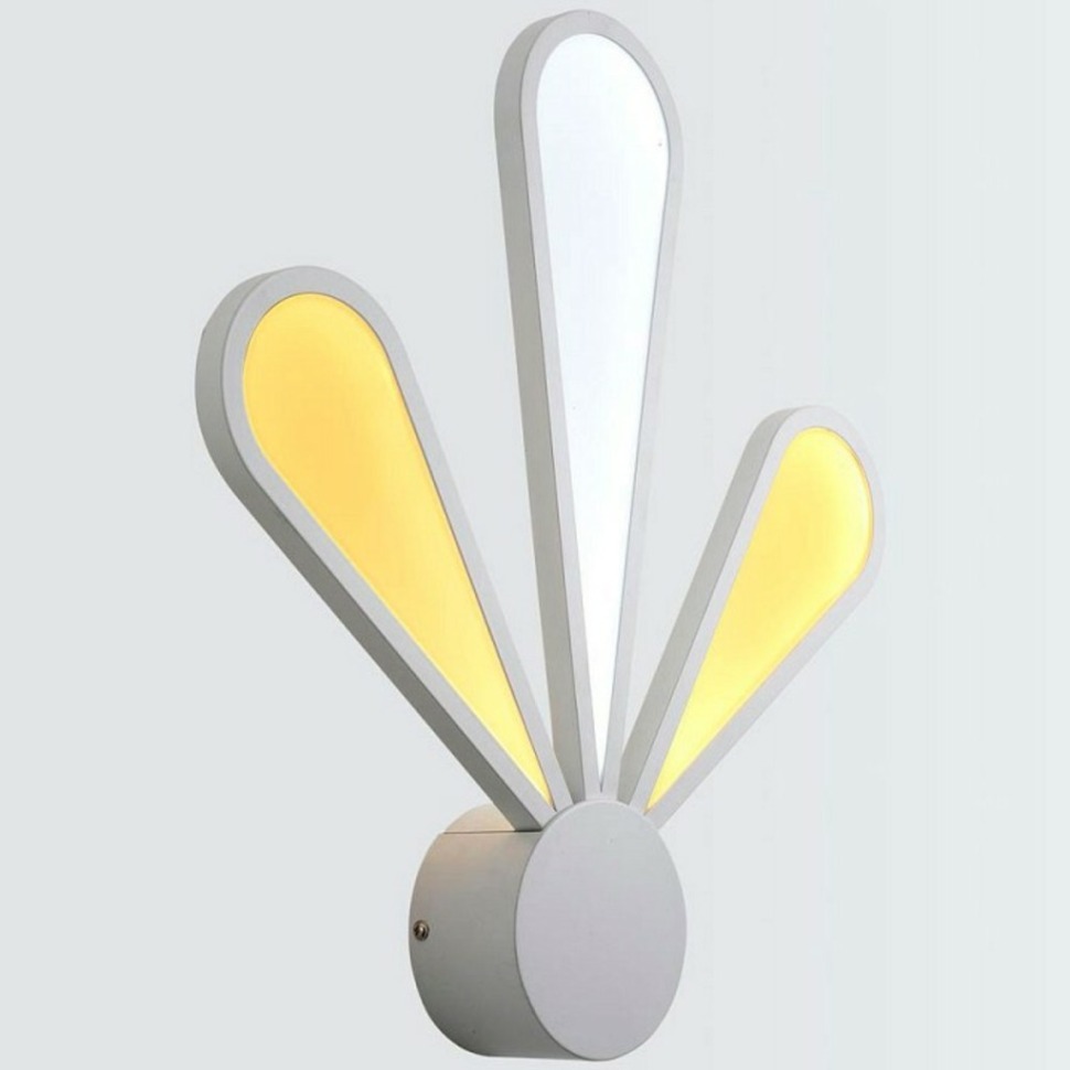 Фото Бра Lucia Tucci Miracoli Miracoli W200.3 LED LT_Miracoli_W200.3_LED - интернет-магазин МегаТерем в Москве