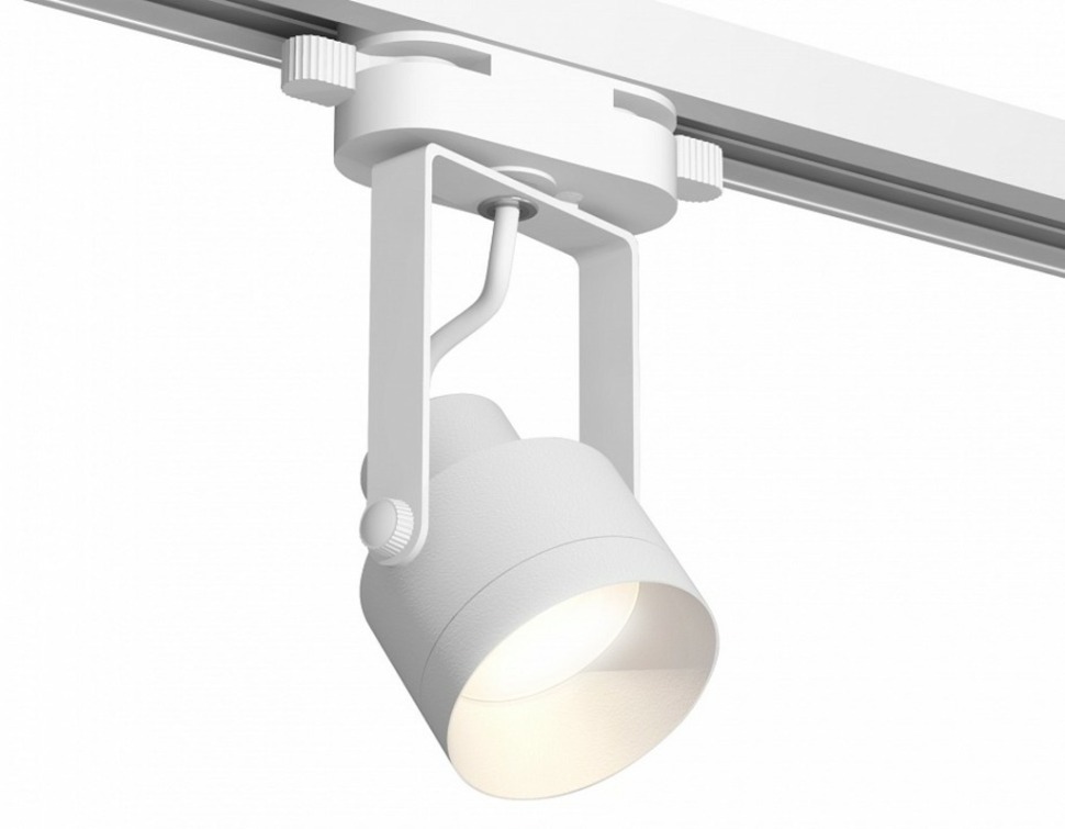 Фото Светильник на штанге Ambrella Light XT XT6601040 AMBR_XT6601040 - интернет-магазин МегаТерем в Москве