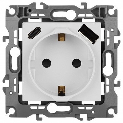 Розетка с заземлением и со ...