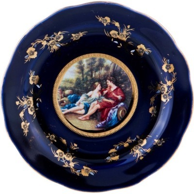 Блюдце 13см влюбленная пара...