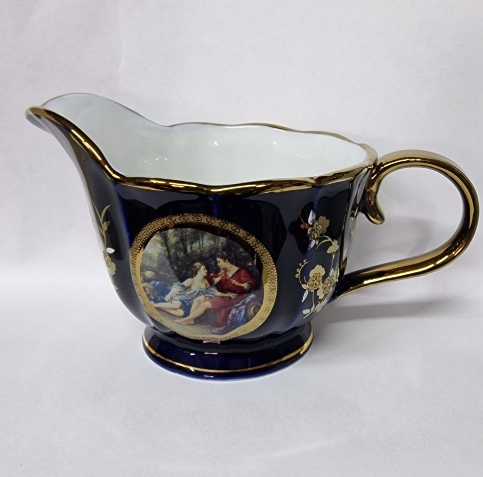 Фото Молочник влюбленная пара кобальт 200 мл Lefard (D-77-956-3) - интернет-магазин МегаТерем в Москве