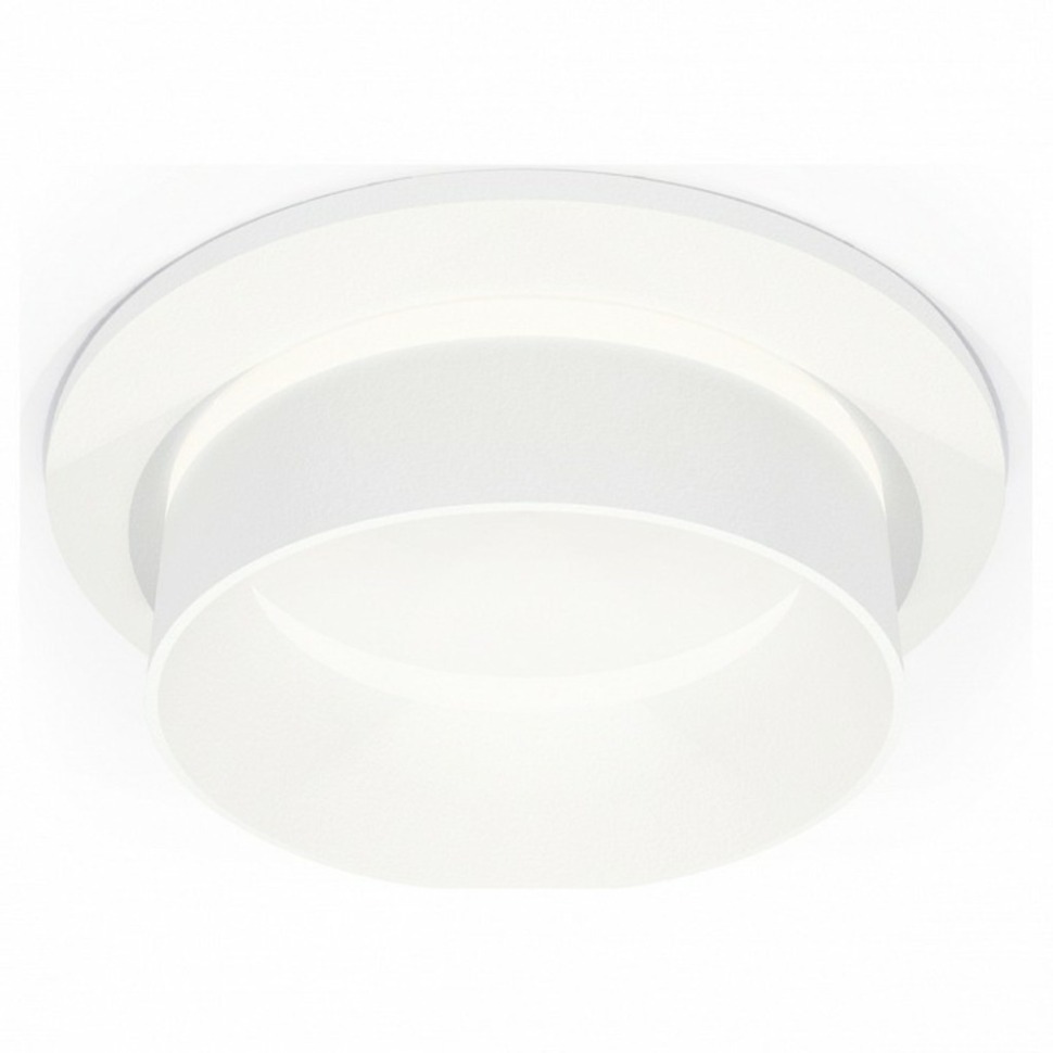 Фото Встраиваемый светильник Ambrella Light XC XC6512061 AMBR_XC6512061 - интернет-магазин МегаТерем в Москве