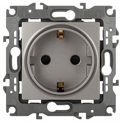 Розетка с заземлением и со ...