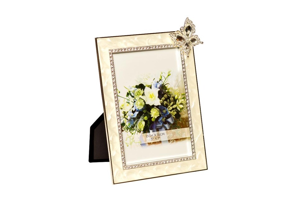 Фото Фоторамка Бабочка белая 16,5х2х20 см (TT-00000683) - интернет-магазин МегаТерем в Москве