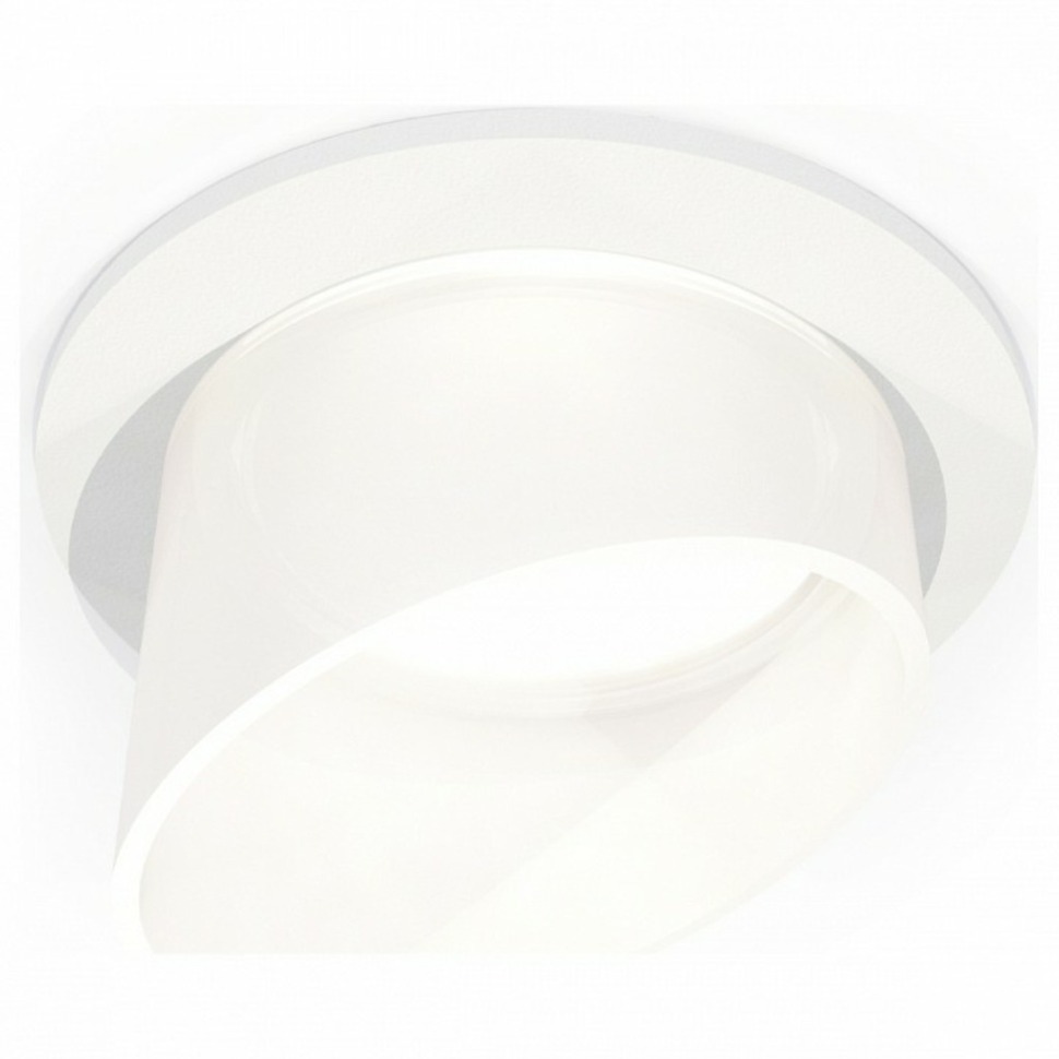 Фото Встраиваемый светильник Ambrella Light XC XC6512068 AMBR_XC6512068 - интернет-магазин МегаТерем в Москве