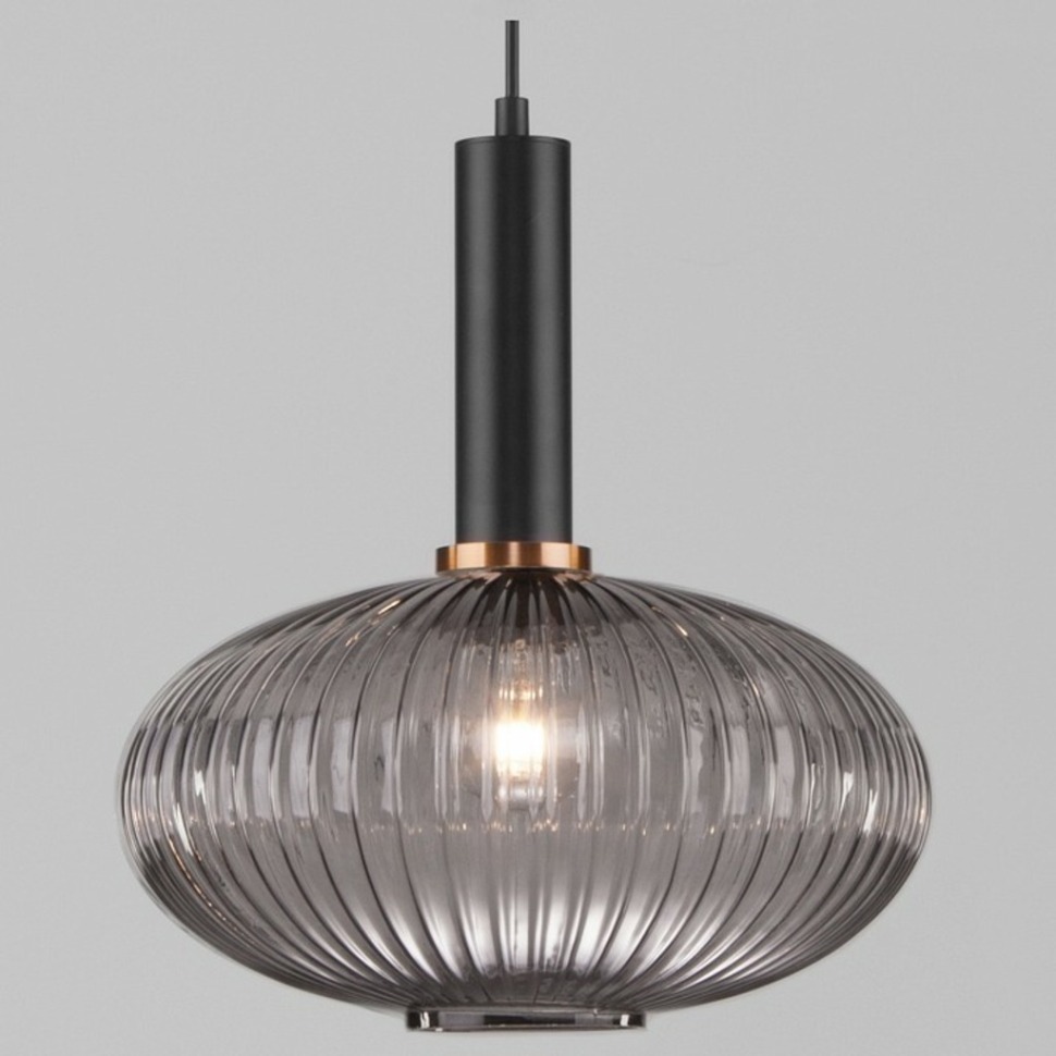 Фото Подвесной светильник Eurosvet Bravo 50183/1 дымчатый EV_a045113 - интернет-магазин МегаТерем в Москве