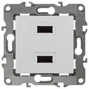 Фото Розетка USB, без рамки Эра Эра 12 12-4110-01 ER_B0027491 - интернет-магазин МегаТерем в Москве