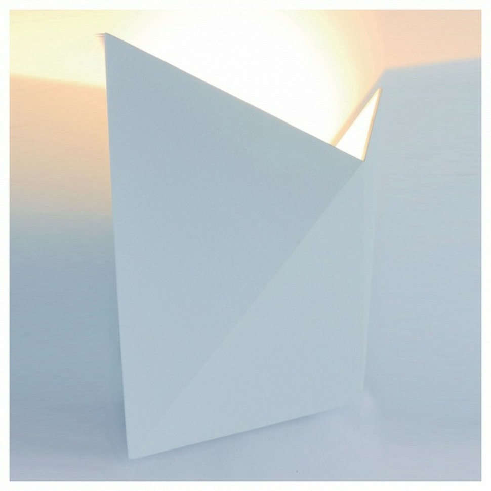 Фото Накладной светильник Arte Lamp Busta A1609AP-1WH AR_A1609AP-1WH - интернет-магазин МегаТерем в Москве