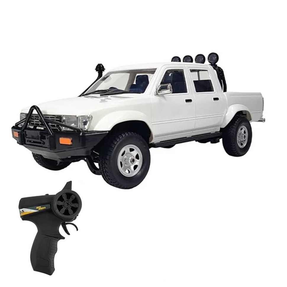 Фото Радиоуправляемый пикап WPL D-62-1 Hilux Crew Cab 2WD 1:16 (WPLD-62-1) - интернет-магазин МегаТерем в Москве