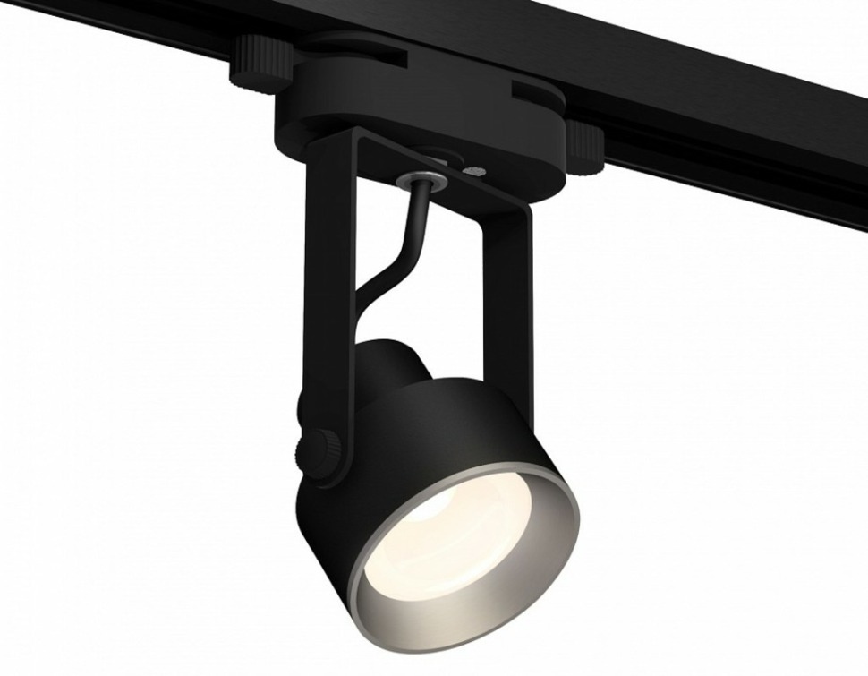 Фото Светильник на штанге Ambrella Light XT XT6602002 AMBR_XT6602002 - интернет-магазин МегаТерем в Москве