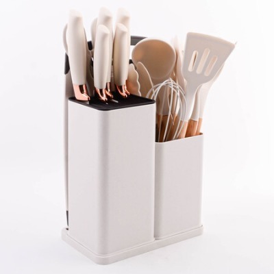 Набор кухонных принадлежнос...