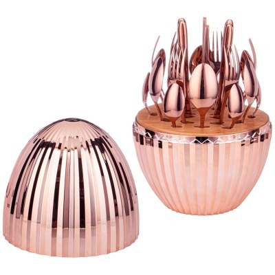 Набор столовых приборов на ...