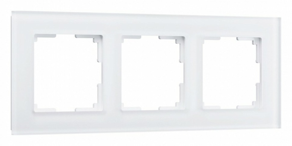 Фото Рамка на 3 поста Werkel Favorit (белый матовый) W0031105 WRK_a051286 - интернет-магазин МегаТерем в Москве