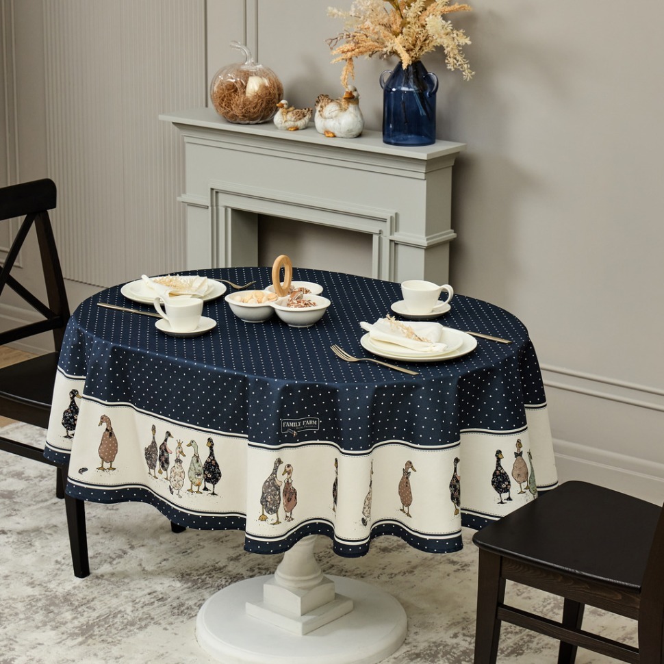 Фото Скатерть овальная  family farm 160х190см ,синий, 100% хлопок, твил, с пропиткой Lefard (850-742-25) - интернет-магазин МегаТерем в Москве