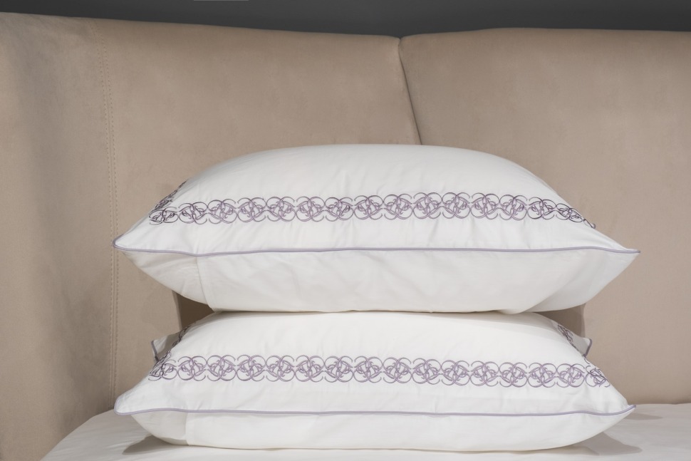 Фото Комплект наволочек сатин вышивка Фиори,сиренево-белый, 50*70см (2шт) (TT-00015273) - интернет-магазин МегаТерем в Москве