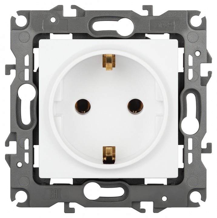 Фото Розетка с заземлением и со шторкой, без рамки Эра Эра 12 12-2101-01М ER_B0065700 - интернет-магазин МегаТерем в Москве