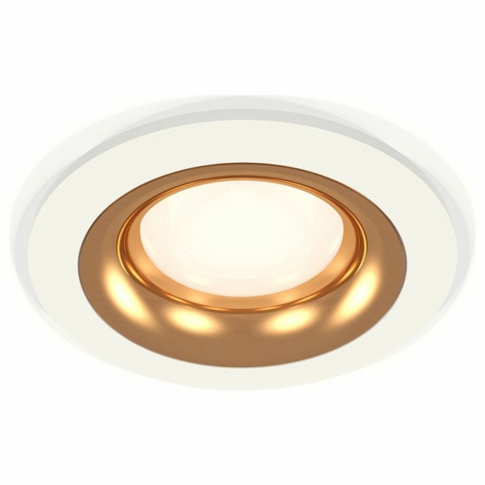 Фото Встраиваемый светильник Ambrella Light XC XC7621005 AMBR_XC7621005 - интернет-магазин МегаТерем в Москве