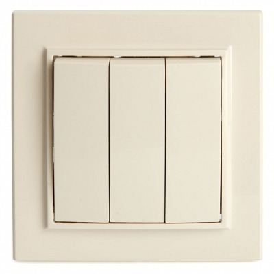 Выключатель трехклавишный S...