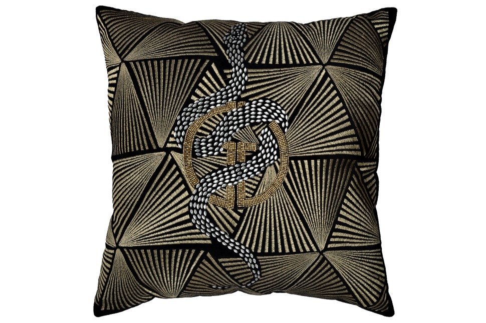 Фото Подушка с бисером, стеклярусом и вышивкой Антик черный 45*45 (TT-00014436) - интернет-магазин МегаТерем в Москве