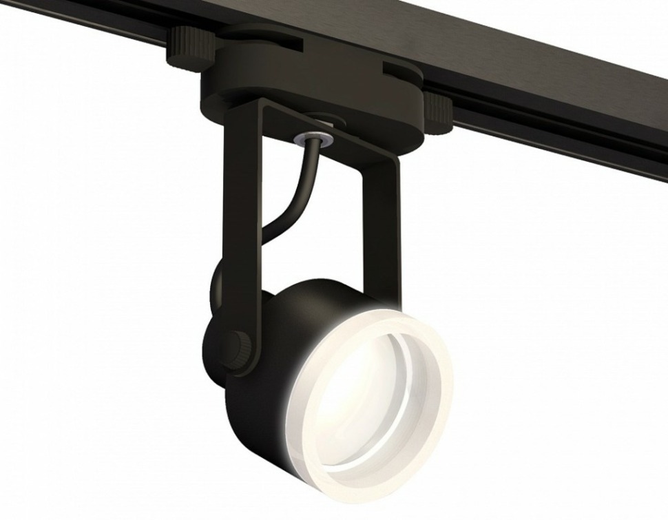 Фото Светильник на штанге Ambrella Light XT XT6602084 AMBR_XT6602084 - интернет-магазин МегаТерем в Москве