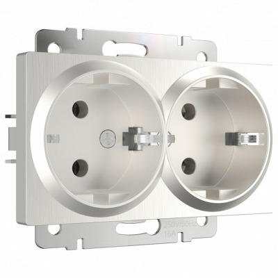 Розетка двойная с заземлени...