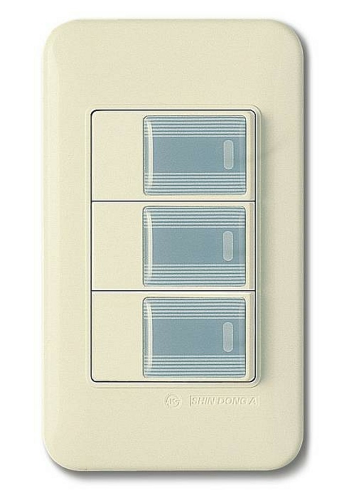 Фото Выключатель трехклавишный Imex 70 Wide Delux Grey WSN 0123 IMX_WSN_0123 - интернет-магазин МегаТерем в Москве