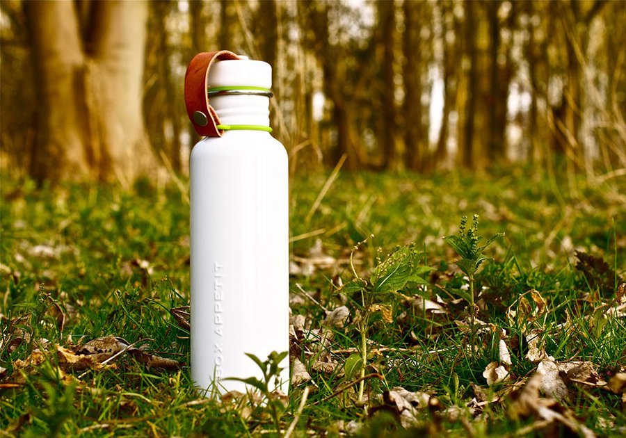 Вода. Green big bottle from pink. Бутылка black and blum металл. Пластиковая бутылка для воды. Фляга water bottle large 750.