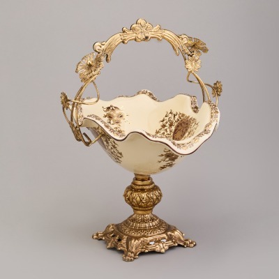 Блюдо на ножке 32*24*34 см ...