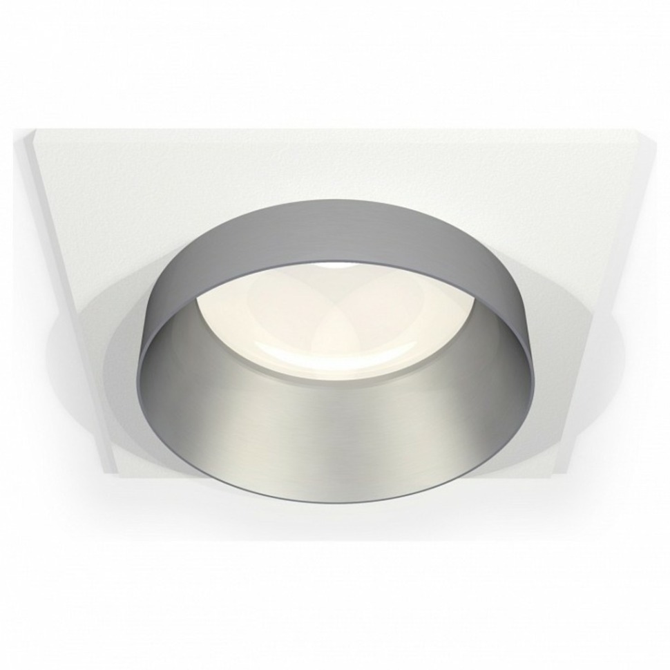 Фото Встраиваемый светильник Ambrella Light XC XC6520023 AMBR_XC6520023 - интернет-магазин МегаТерем в Москве