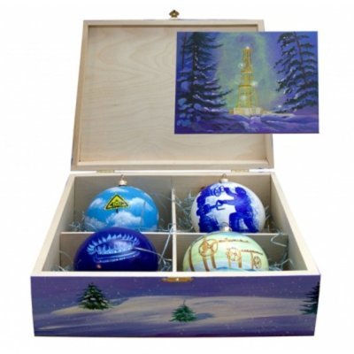 Новогодний набор на 4 шара ...