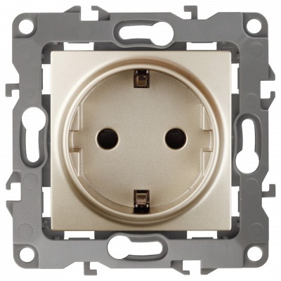 Розетка с заземлением и со ...