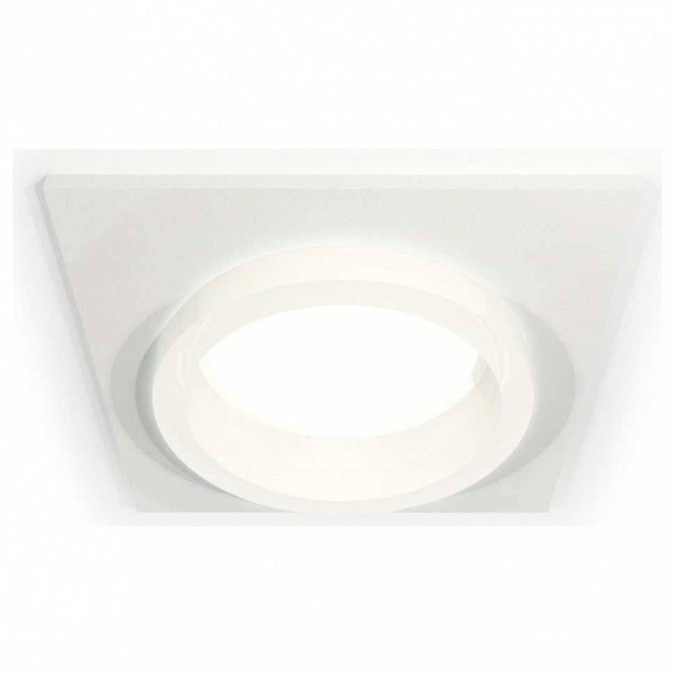 Фото Встраиваемый светильник Ambrella Light XC XC6520064 AMBR_XC6520064 - интернет-магазин МегаТерем в Москве