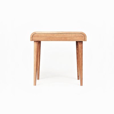 Столик в Скандинавском стил...