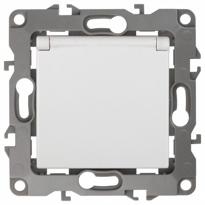 Розетка с заземлением и со ...