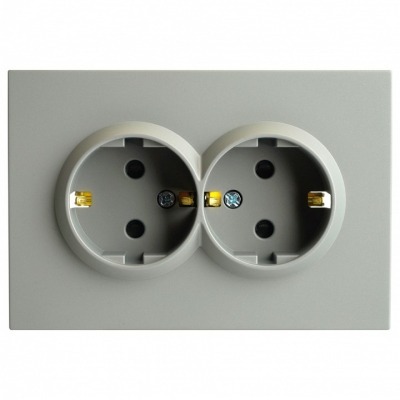 Розетка двойная с заземлени...