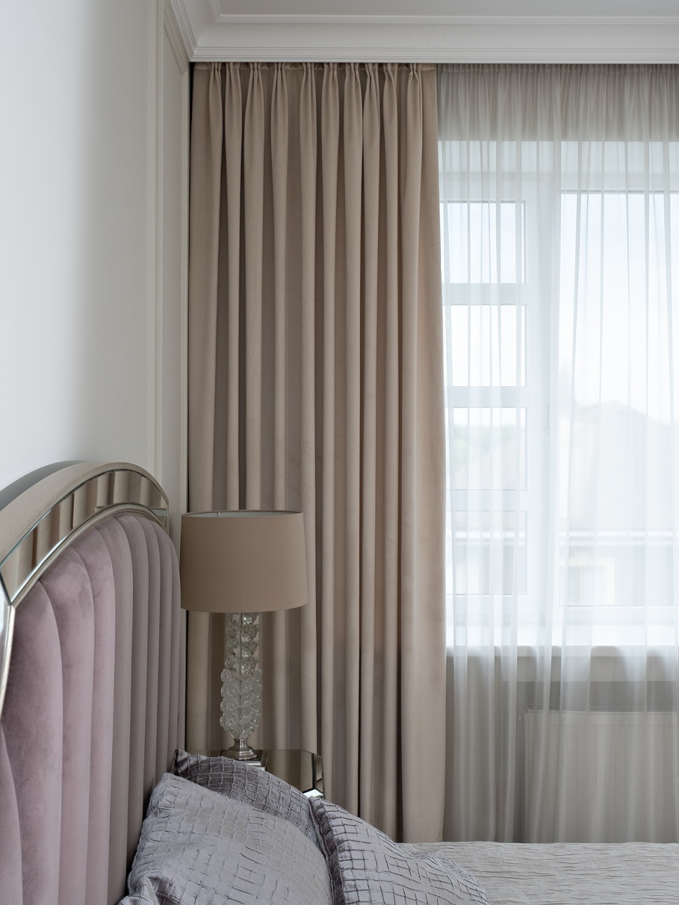 Фото Портьера Silkу 5 бежевая на подкладке 275*260 (TT-00015975) - интернет-магазин МегаТерем в Москве