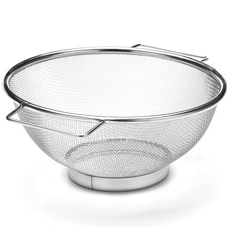 Фото Дуршлаг металлический с ручками 26 см MAYER BOCH (40601) - интернет-магазин МегаТерем в Москве