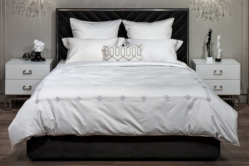 Фото Комплект постельного белья с вышивкой Арктик, серый, Двуспальный кинг сайз (220*240) (TT-00013755) - интернет-магазин МегаТерем в Москве