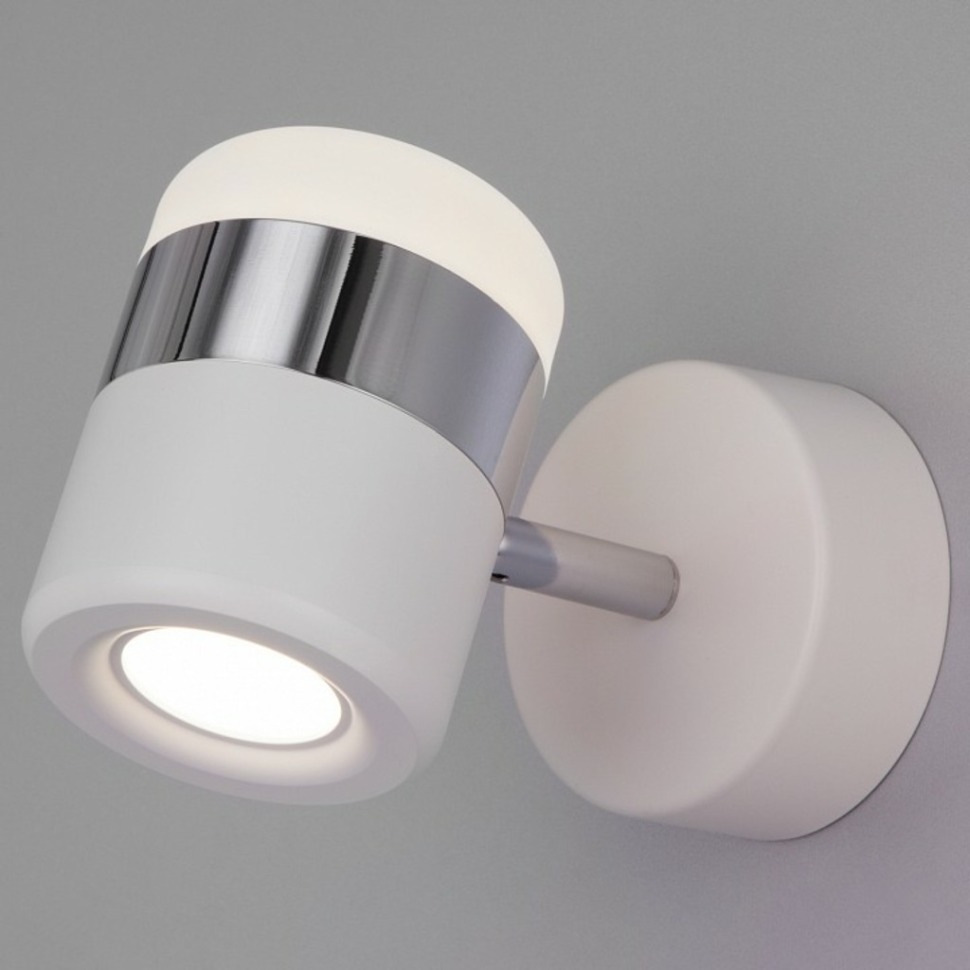 Фото Бра Eurosvet Oskar 20165/1 LED хром/белый EV_a045464 - интернет-магазин МегаТерем в Москве