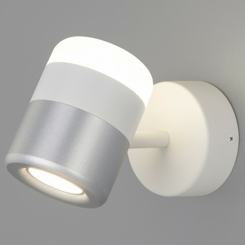 Фото Бра Eurosvet Oskar 20165/1 LED белый/серебро EV_a045465 - интернет-магазин МегаТерем в Москве