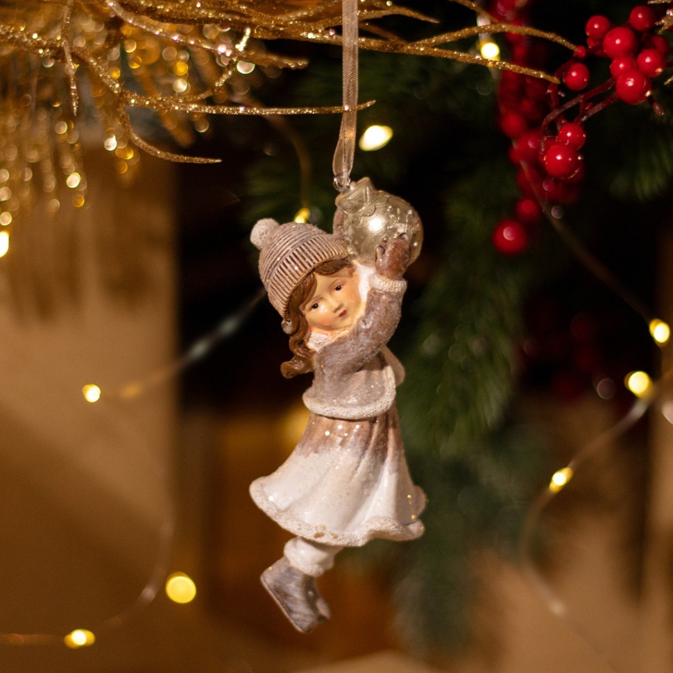 Фото Елочное украшение девочка 4х4х12 см Lefard (162-1301) - интернет-магазин МегаТерем в Москве